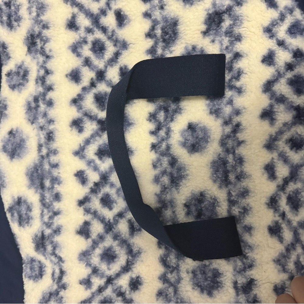 PINK Victoria's Secret Blue and Cream Patterned Tote - Picture 6 of 7